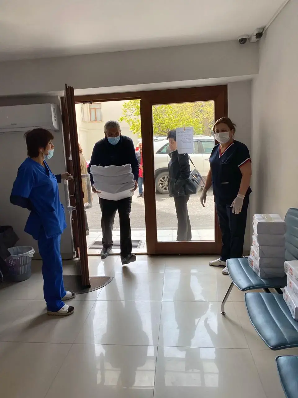 UNFPA produces and distributes educational materials on COVID-19 for pregnant women and obstetricians in Azerbaijan